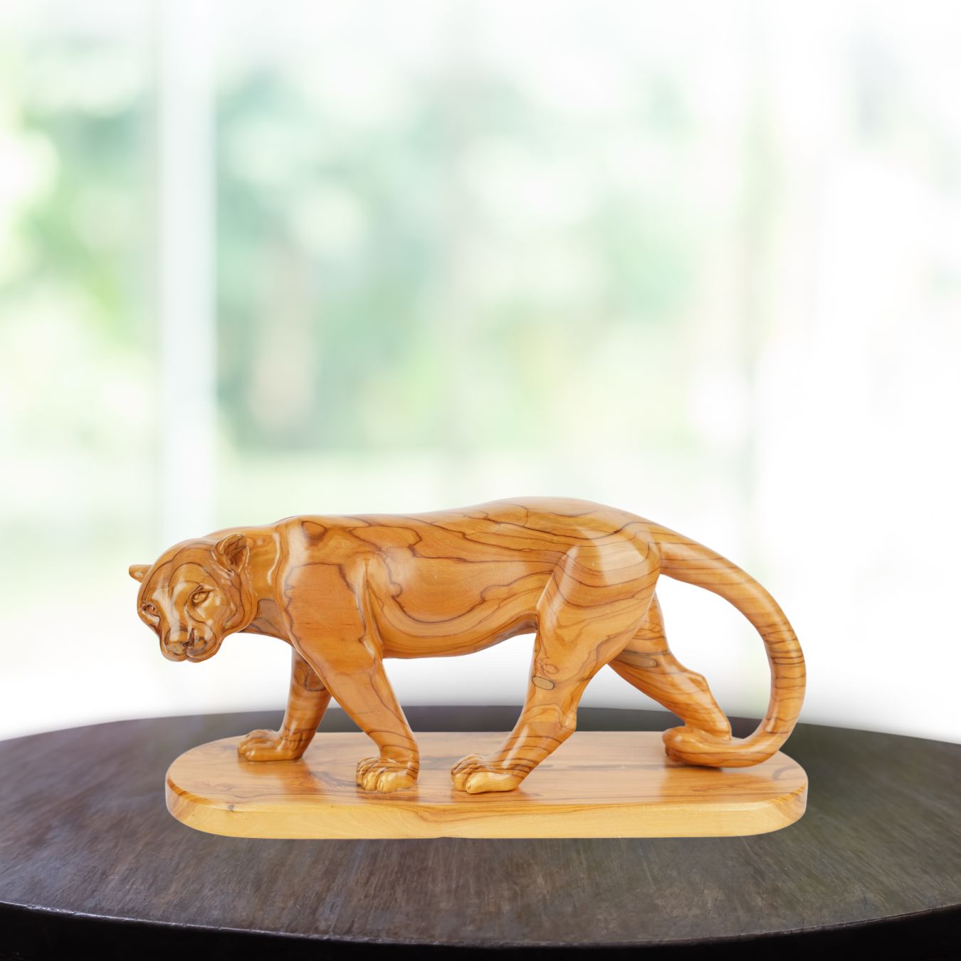 Hand-carved puma made of olive wood (large) โ Exclusive wooden sculpture from Bethlehem (14x30 cm) - Image 3
