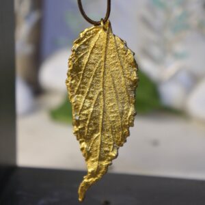 Leaf Pendant Necklace: Real Hibiscus Design (14k Goldplated, Adjustable)