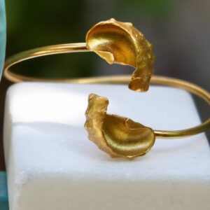 Sea Shell Bracelet: Nature Inspired Adjustable Cuff (Gold Plated Sterling Silver)